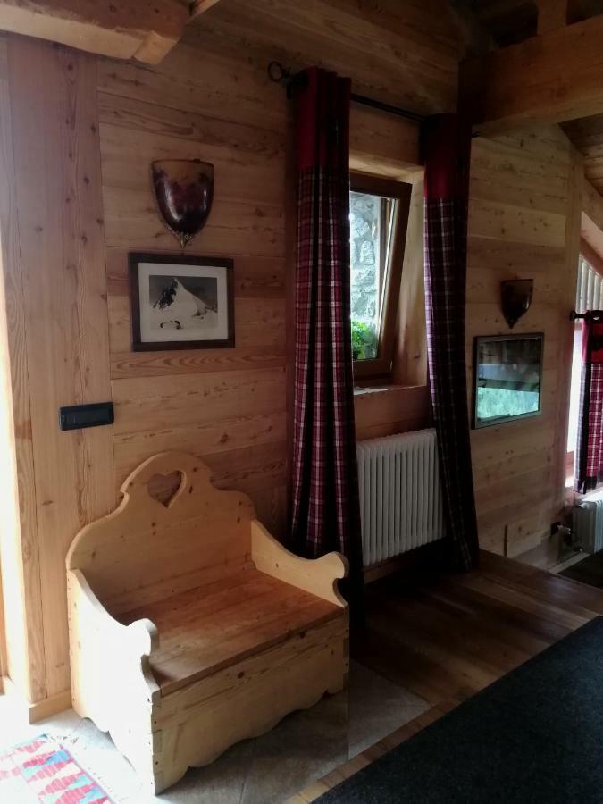 Chalet Aux Pieds Du Mont-Blanc Apartman Courmayeur Kültér fotó